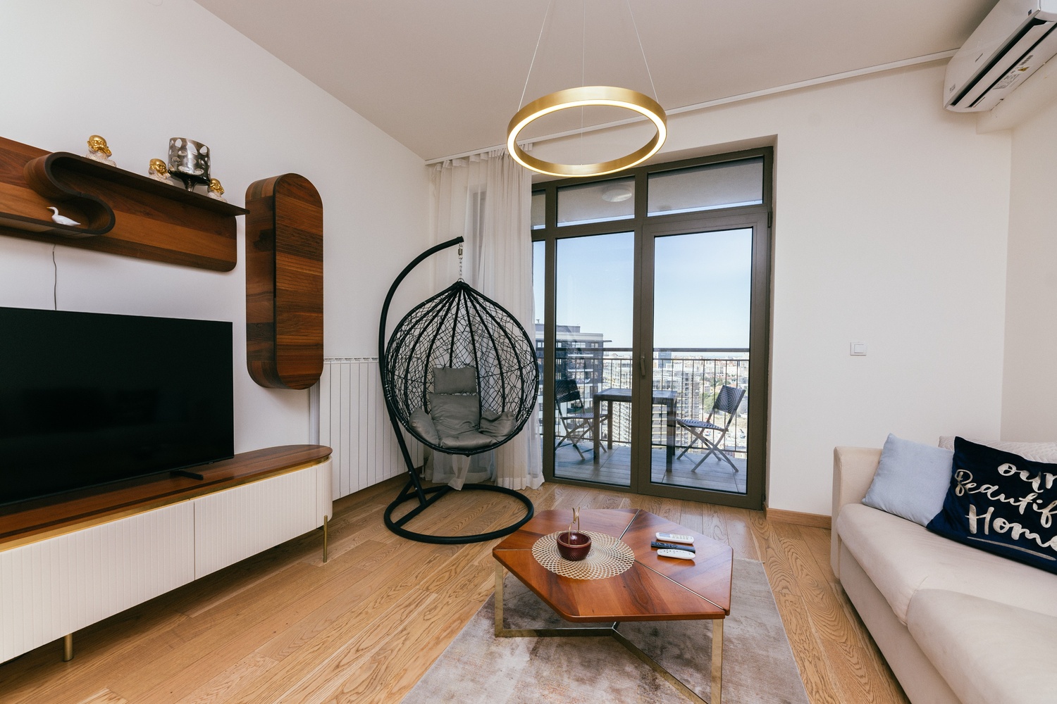 BW Penthouse 23rd Floor